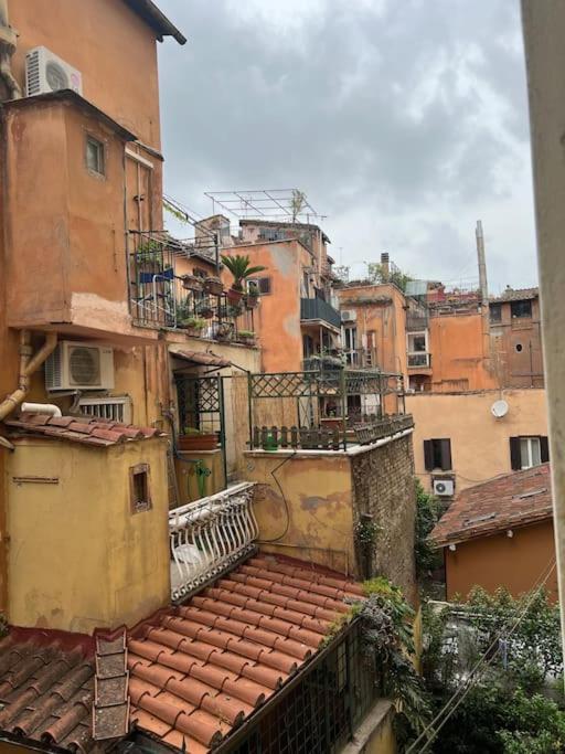 Casa Tasteverina Apartamento *